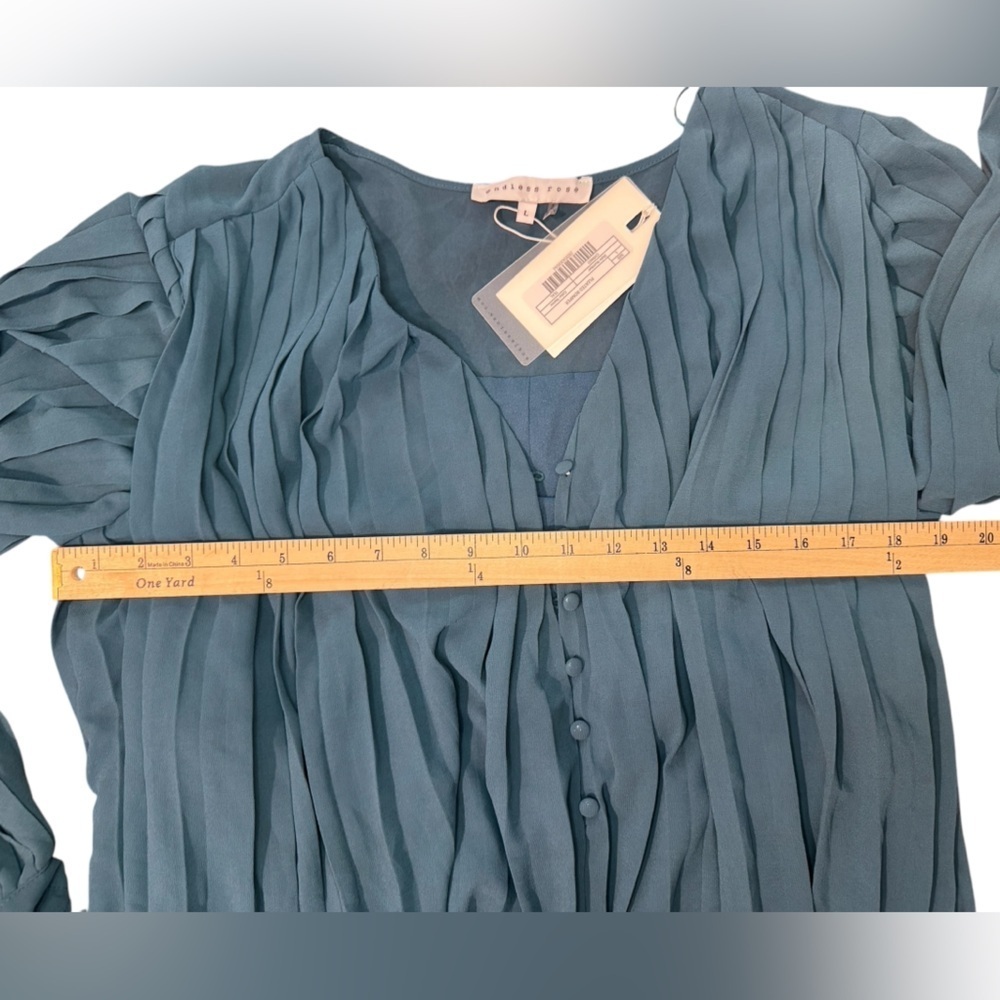 Endless Rose Pleated Romper New With Tags - Picture 11 of 12